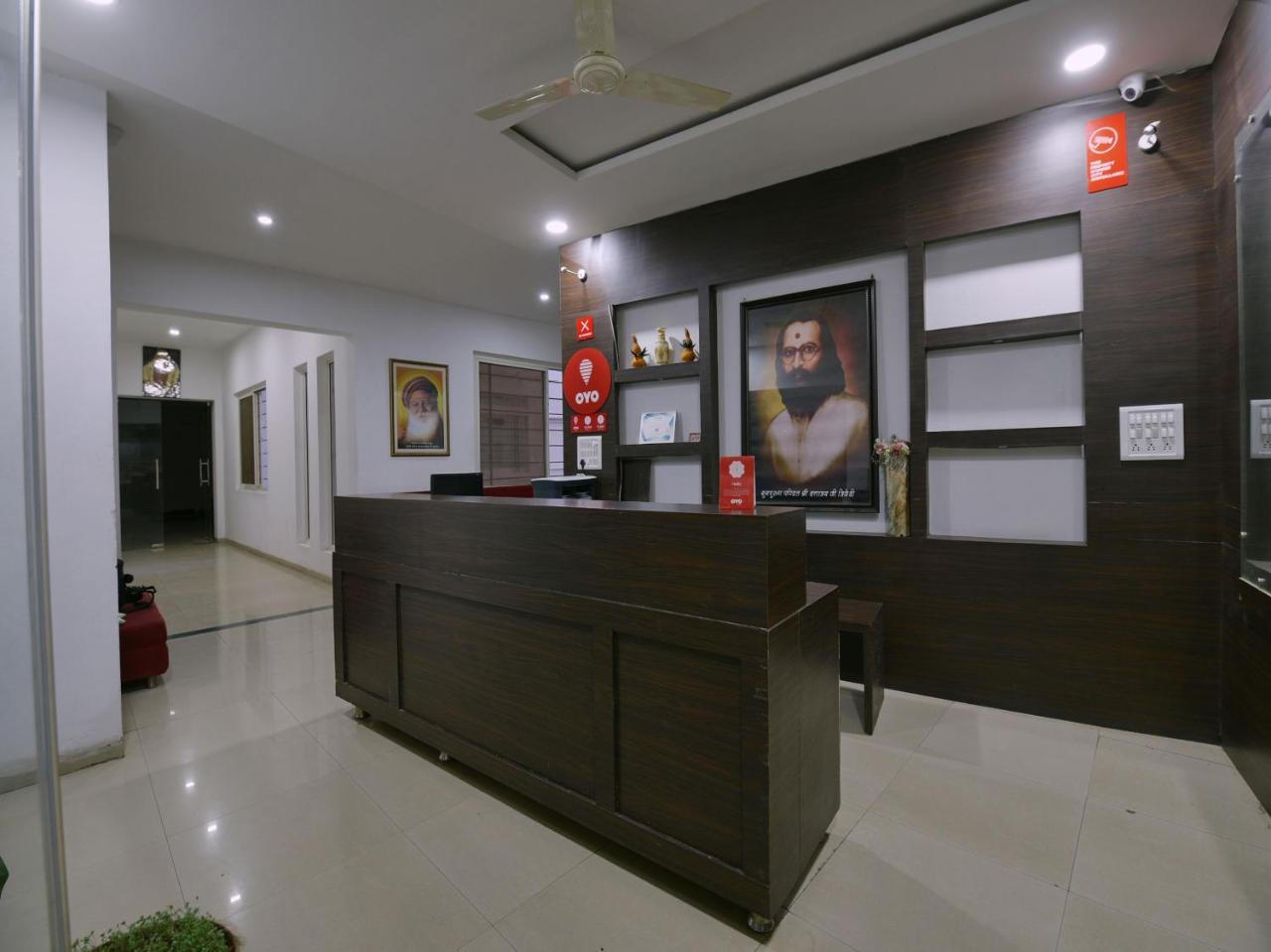 OYO 9969 Hotel Kshipra Dham Ujjain Exterior foto